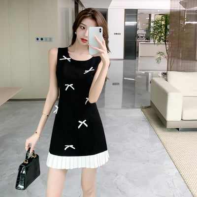 Crew neck three-dimensional bow temperament waist dress