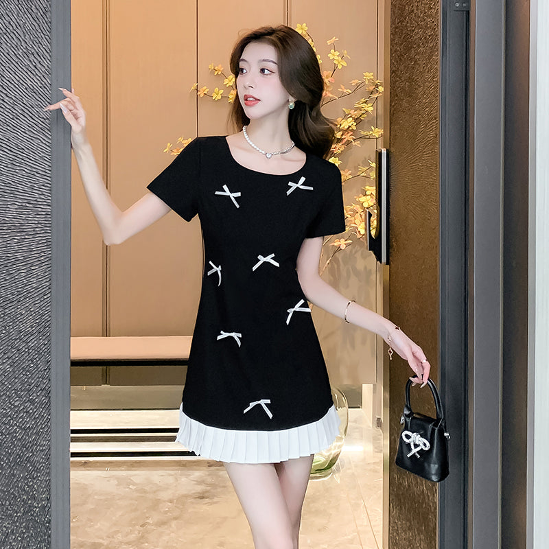 Crew neck three-dimensional bow temperament waist dress