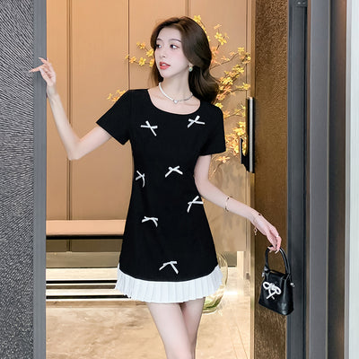 Crew neck three-dimensional bow temperament waist dress